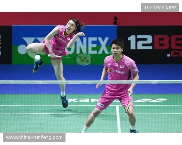 成都羽毛球队与南京羽毛球队赛后复盘速度对比分析与战术探讨