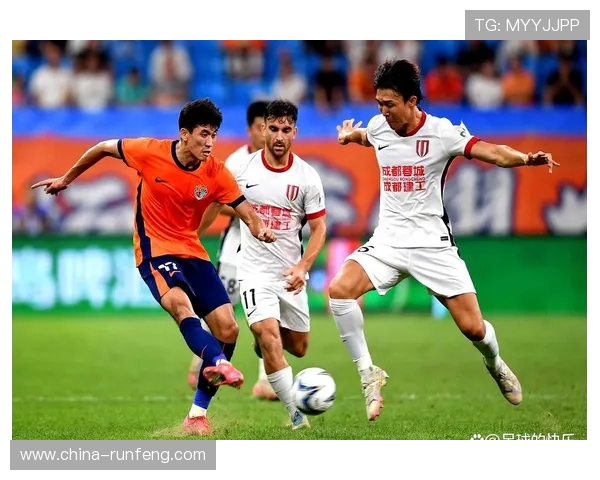 杭州足球队实力引发热议球迷对球队表现的不同看法与争论