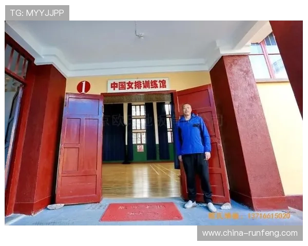 深圳排球队的速度之谜:排球巨献背后的训练与激情探秘 深圳排球队的速度之谜:排球巨献背后的训练与激情探秘