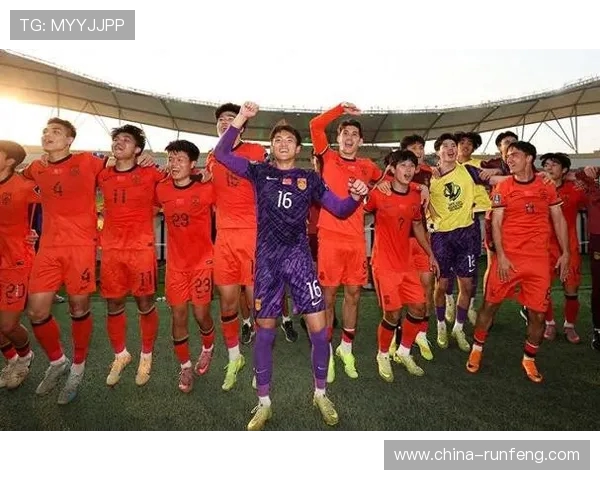 澳洲队与乌兹别克斯坦队激战在即谁能在国际赛场上笑到最后