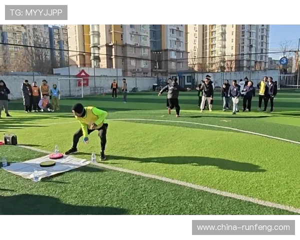 广州飞盘队在极限运动嘉年华中的灵活性表现引发热议与赞赏
